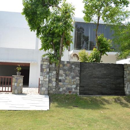 Vanantra Resort Rishīkesh Extérieur photo